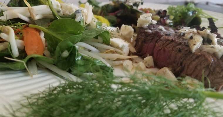 Steak with Fennel, Spinach & Beansprouts